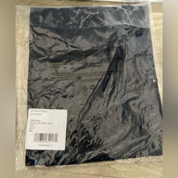 Free People Seamless Mini Slip Navy Blue Size M / L - Picture 5 of 5